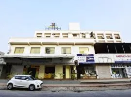 Devanshi Inn By Glitz Hotels