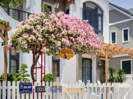 Suri Villa, ξενοδοχείο σε Bình Tú