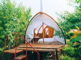Trạm Mây Glamping, hotel in Phát Chi