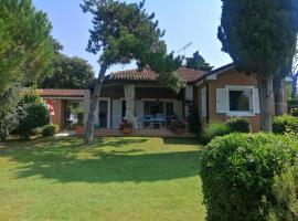 Summer House Špina, hotel v destinaci Pelegrin