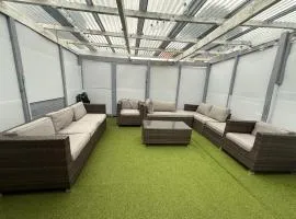 2-bed granny flat near Auckland Airport