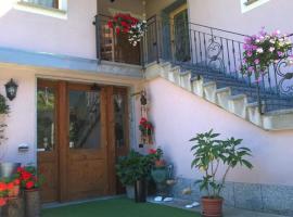 Agriturismo Quinto Quarto, hotel v destinaci Sondalo