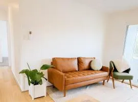 Renovated 3-Bedroom Beach House Sunshine Coast