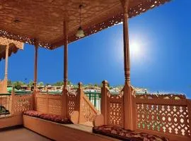 Houseboat Old Palace