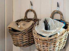 Charming Cabin By Nesfjellet Ski Resort, hotel v destinácii Nesbyen