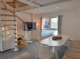 Hongdae Penthouse - up to 16ppl, 3BD, 2BT