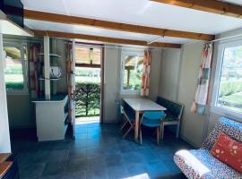 Bungalow Camping Aralar, hotel v destinaci Lekunberri