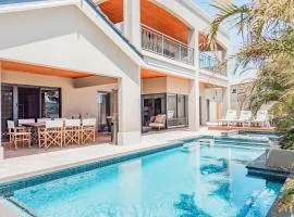 The Iluka Mirage - Sauna - Spa - Heated Pool - Fire pit - 5BR