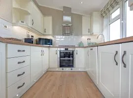 Athelington Hall Farm Lodges