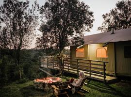 AfriCamps at Ingwe, hotel v destinaci Plettenberg Bay