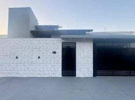 Casa ampla próxima ao centro