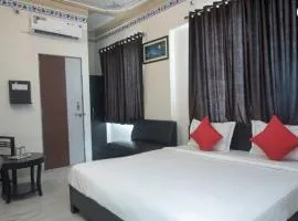 HOTEL ARAWALI UDAIPUR CITY BEST couples friendly stay