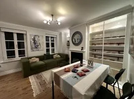 Dublin Central Spacious 2BR Apt in Temple Bar