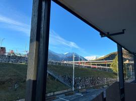 appartement aux pieds des pistes, hotel in Cadeilhan-Trachère