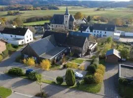 Race & Rest Apartments