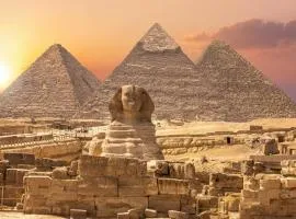 prince pyramids view