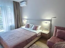 Polyana Kvasova - Park House Apart