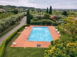 CASA FIORE Lago e Vigneti