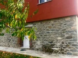 Stone House in Dikella