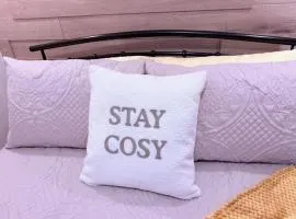 Modern Cosy, Two Beds, Ideal for Relocations, Long Booking Welcomes