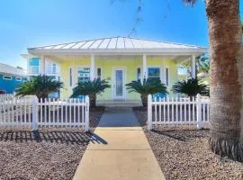 Tropical Niche Private Apt Community Boardwalk