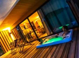 Lodges d'Exception avec jacuzzi privé I Montluçon I Auvergne