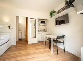 Boucicaut Yellow Studio