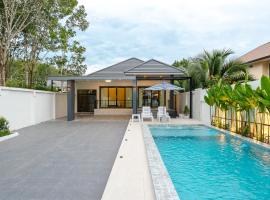 Krabi Vale Luxury Private Pool Villa, Ao Nang, Hotel in Ao Nang 