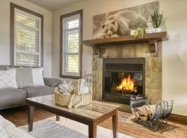 Lovely Chalet with Hot Tub, Sauna & Billiard