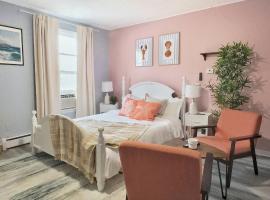 Private Balcony View Riverside Walk Prime Downtown, ξενοδοχείο σε Bridgewater