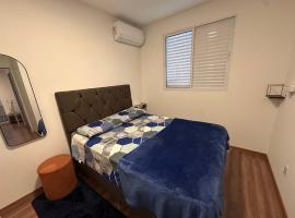 Ap com piscina e garagem prox do lago e shopping, hotel v destinaci Toledo