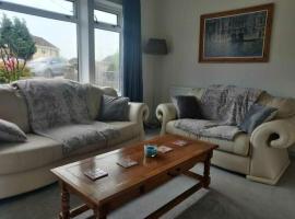 The Bridgend 4-Bed Work Retreat, hotel v destinaci Bridgend