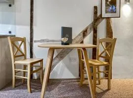 The Friars Apartment, Eastbridge Hospital