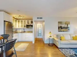 Pinecrest #1 2br 4 Beds Free Parking