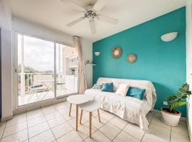 Appartement à Tartane, vue mer et piscine, hotel i La Trinité