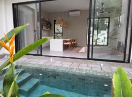 Villa 115 - 2 Bed 2 Bath Entire Villa with Private Pool, hotell sihtkohas Nugegoda