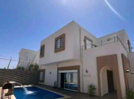 Villa shadow，位于迈来亚的酒店