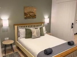 The Retreat, self-contained cosy Anex, M6 A75 Gretna Green