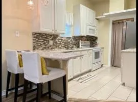 Close to cruise ship 3br 2ba on 27th