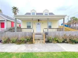 2br 1ba on 27th close to cruise ship