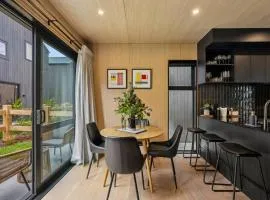 The Luxe Nook, 2 Bedroom Townhouse