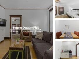 Sunset Orange Flat - City Vibe, hotel v destinaci Memphis