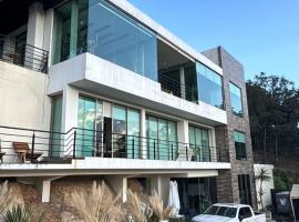 Hermosa casa en Jilotzingo con vista al bosque, ξενοδοχείο στην Πόλη του Μεξικού