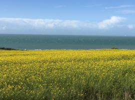 Coolcottage des 2 Caps, hotel in Leulinghen-Bernes