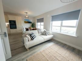 West Coast View 2 Bedroom Modern Apartment, hotel v destinaci Bundoran