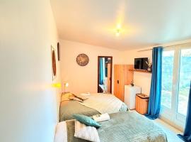 Maison Bon Séjour, hotel in Livry-Gargan