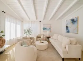 Steps to Sand Cozy 3BR Partial Ocean Views