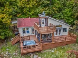 Above Sleepy Hollow - Rooftop Deck, Amazing Views, Hot Tub, Pet Friendly, Screen Porch, Wifi, EV Station, Games, Trails, Wood Stove, Charcoal Grill, Lake Access, King Bed