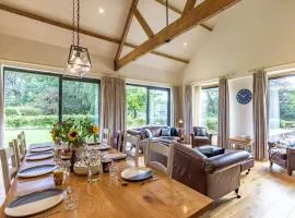 4 Bed in Melbury Abbas 48814