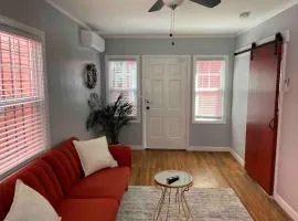 Remodeled 1BD 1920s Craftsman 1666